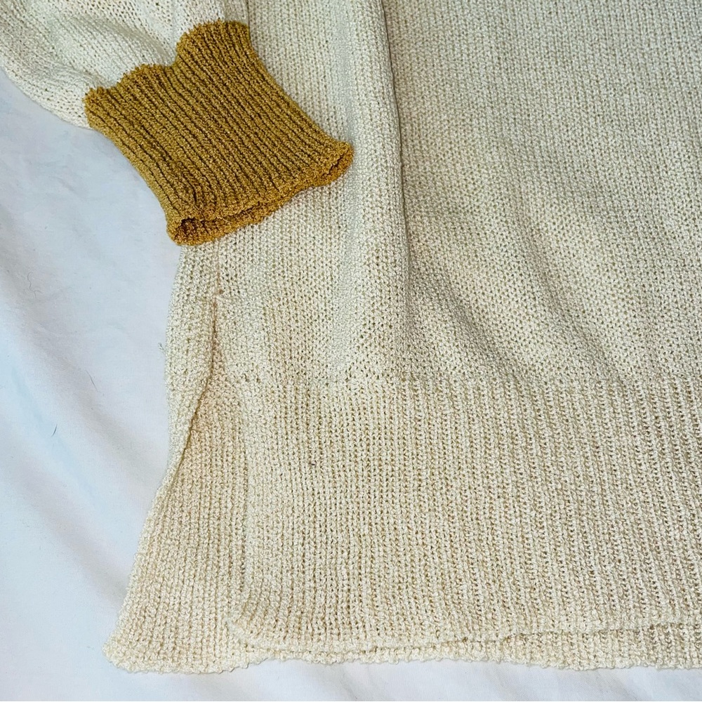 Ellison cream colored mustard/Tan knit! Size large - Picture 2 of 9